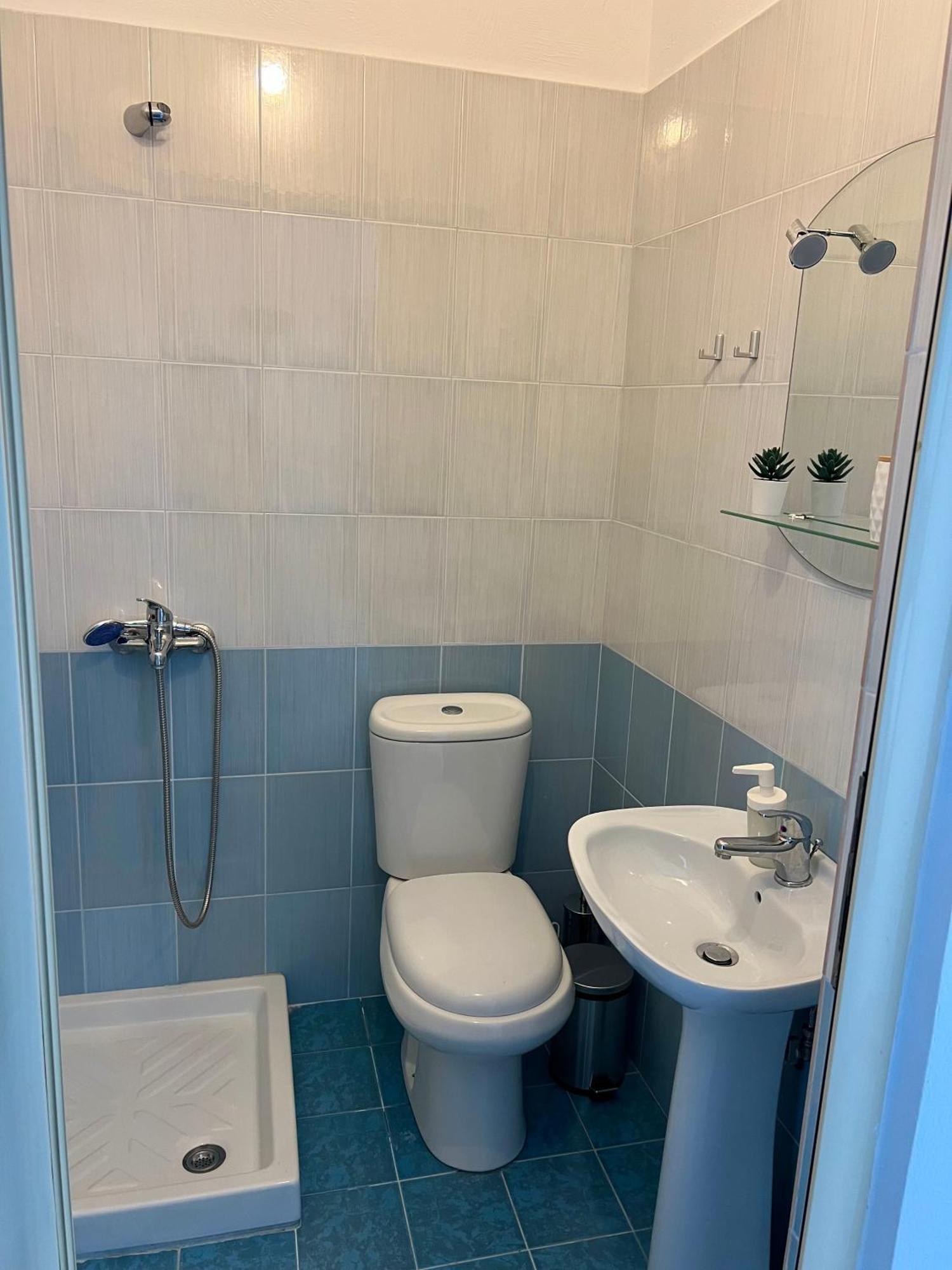 סרנדה Helios Rooms מראה חיצוני תמונה